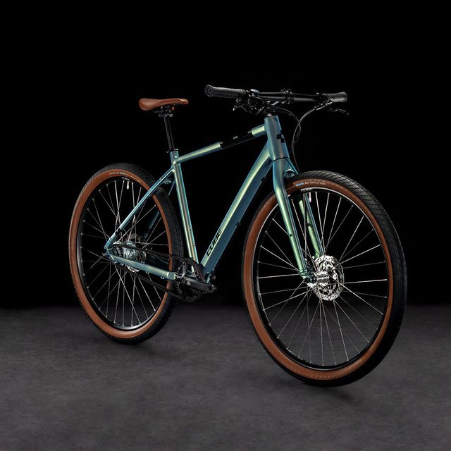 CUBE Hyde Pro hybridipyörä